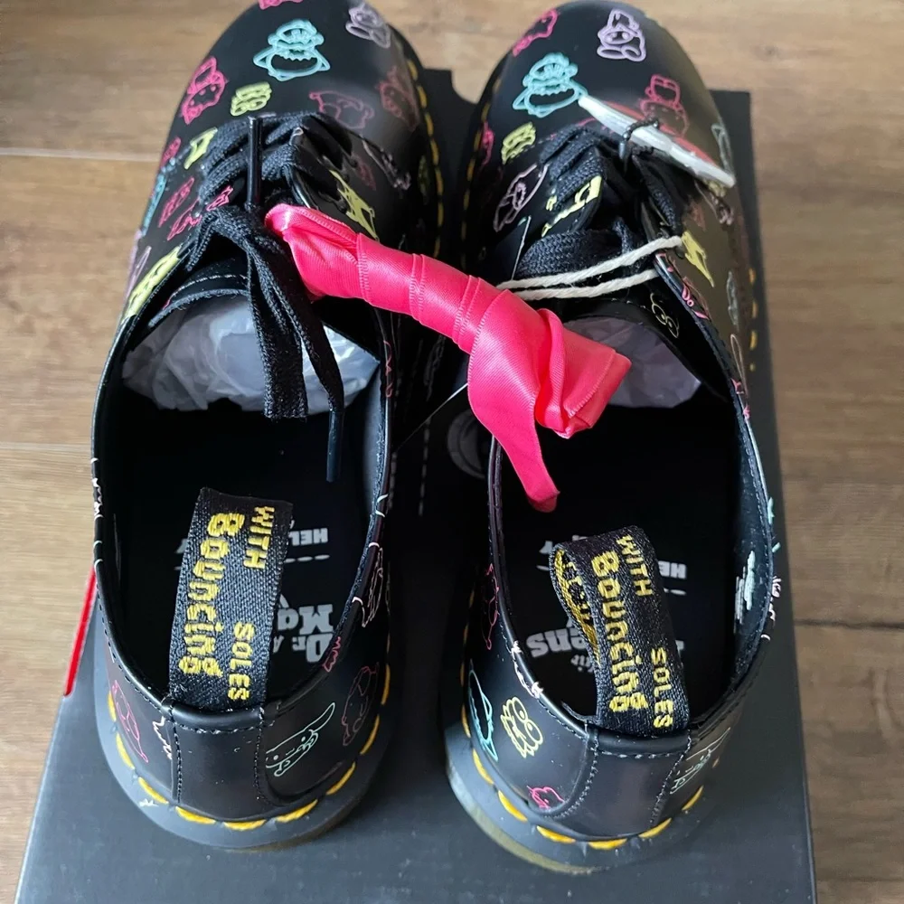 DOC MARTEN’S-NWT/Box Leather Sanrio Character Shoes - Picture 11 of 13